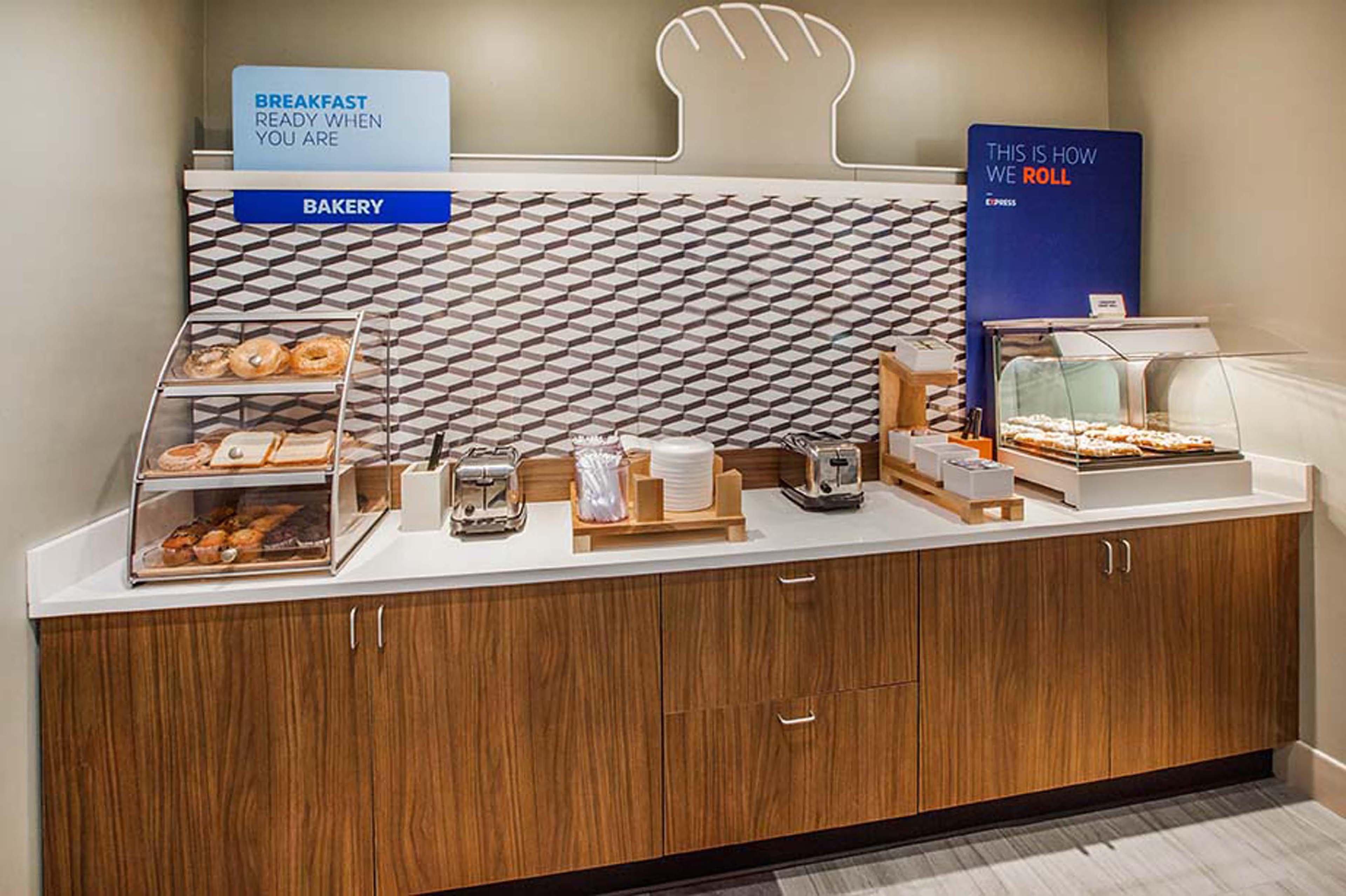 Holiday Inn Express & Suites - Dickinson By Ihg Dış mekan fotoğraf