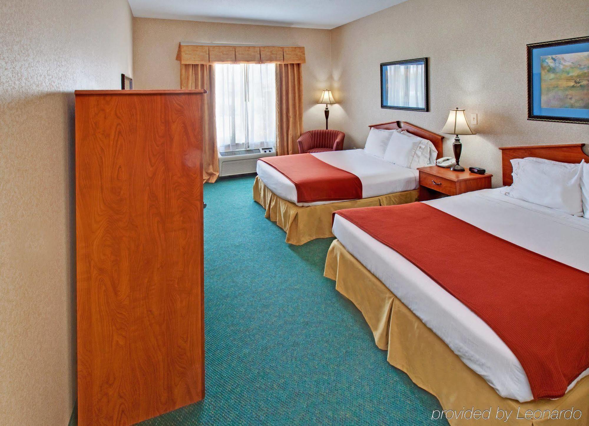 Holiday Inn Express & Suites - Dickinson By Ihg Oda fotoğraf