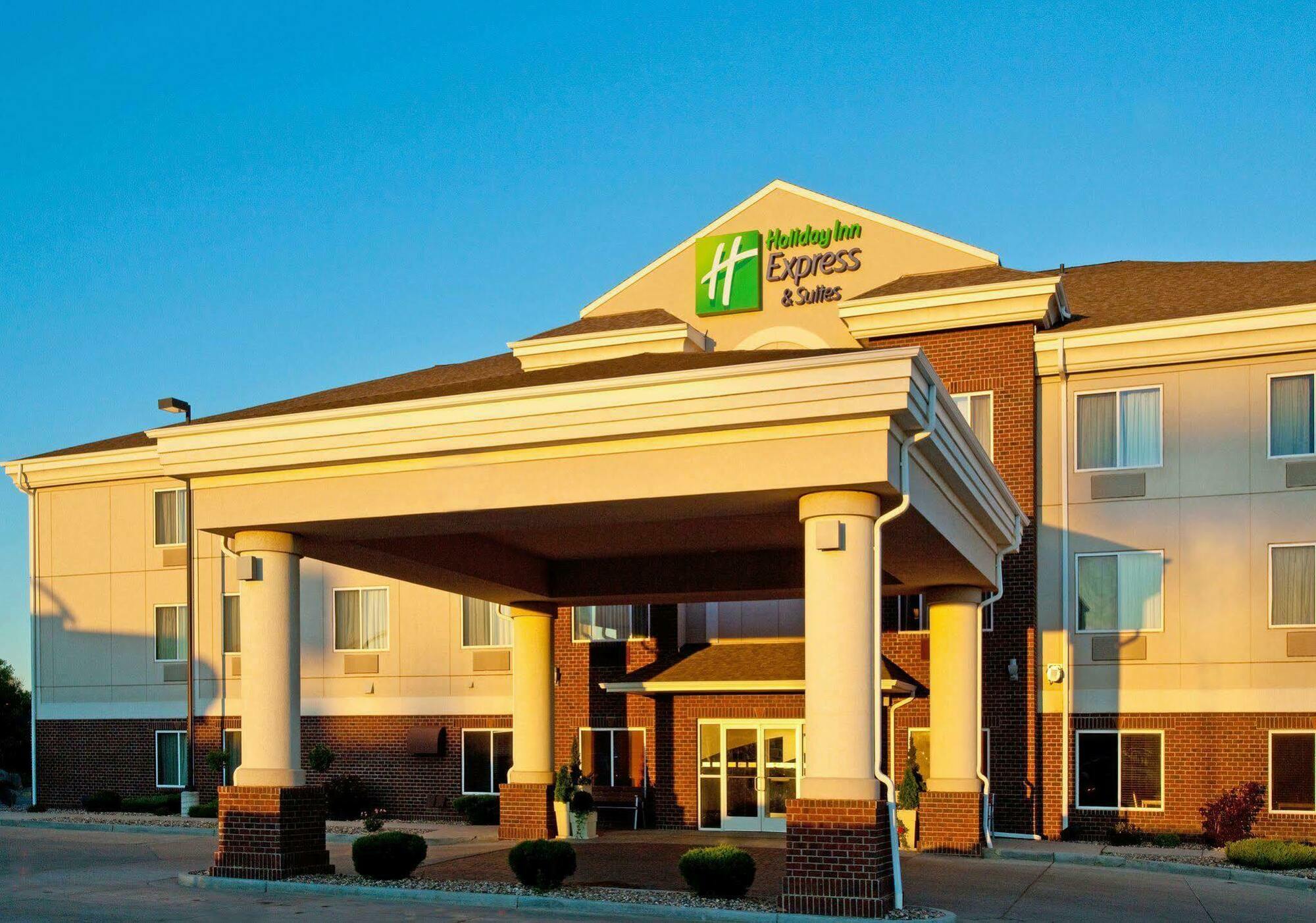 Holiday Inn Express & Suites - Dickinson By Ihg Dış mekan fotoğraf