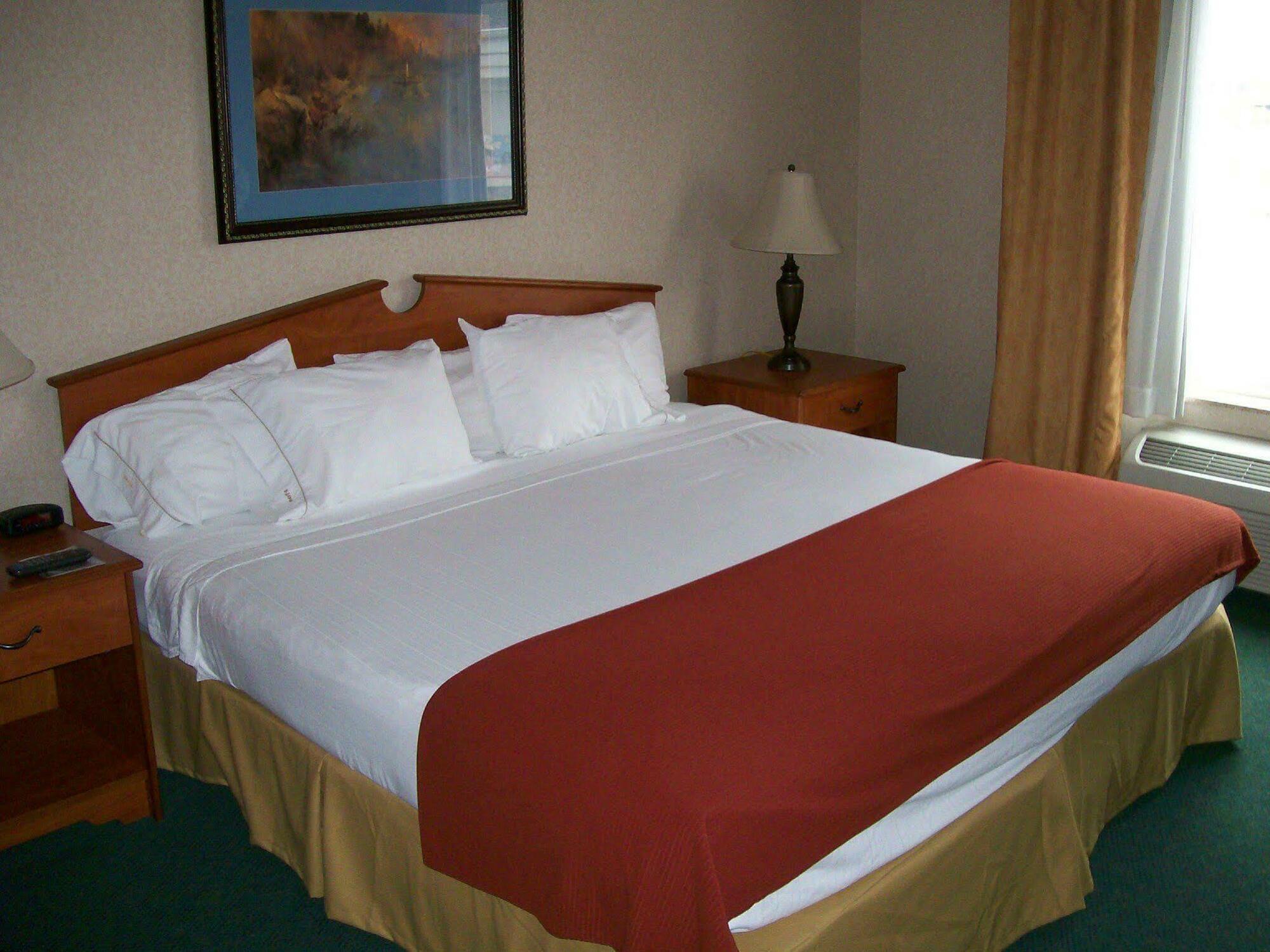 Holiday Inn Express & Suites - Dickinson By Ihg Dış mekan fotoğraf